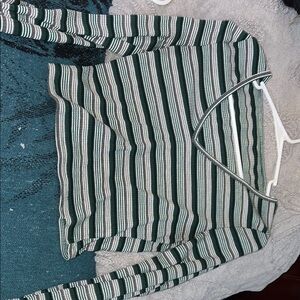 Striped V-Neck Long Sleeve Top